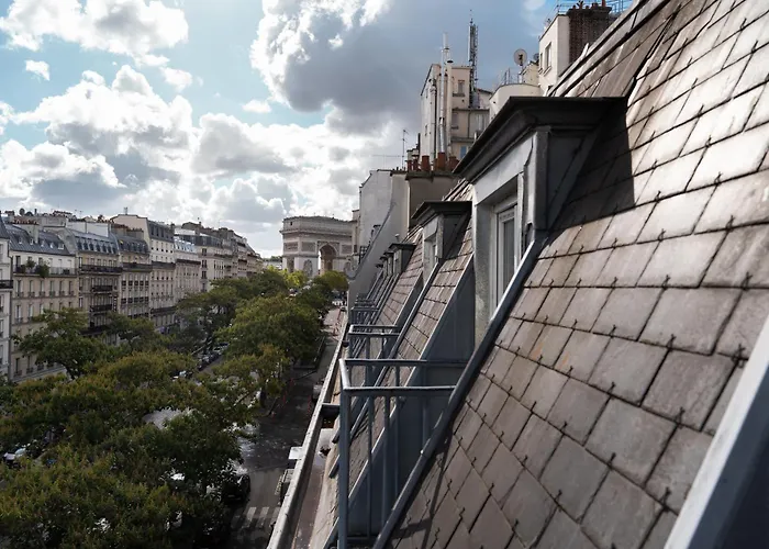 ELSA, Hôtel Parijs