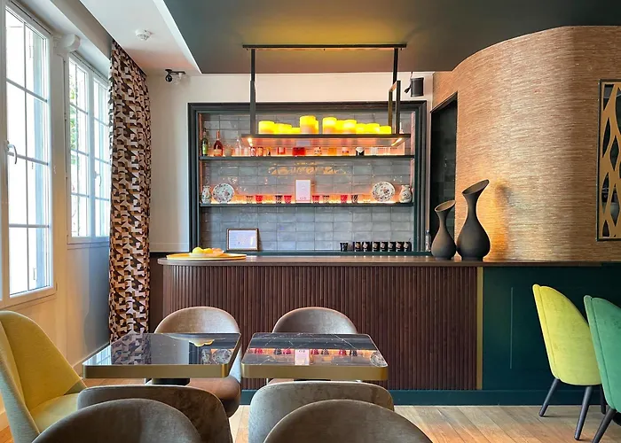 ELSA, Hôtel Parijs